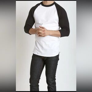 SOFFE NWT Classic Black/White Baseball Half Sleeve Men’s Shirt L